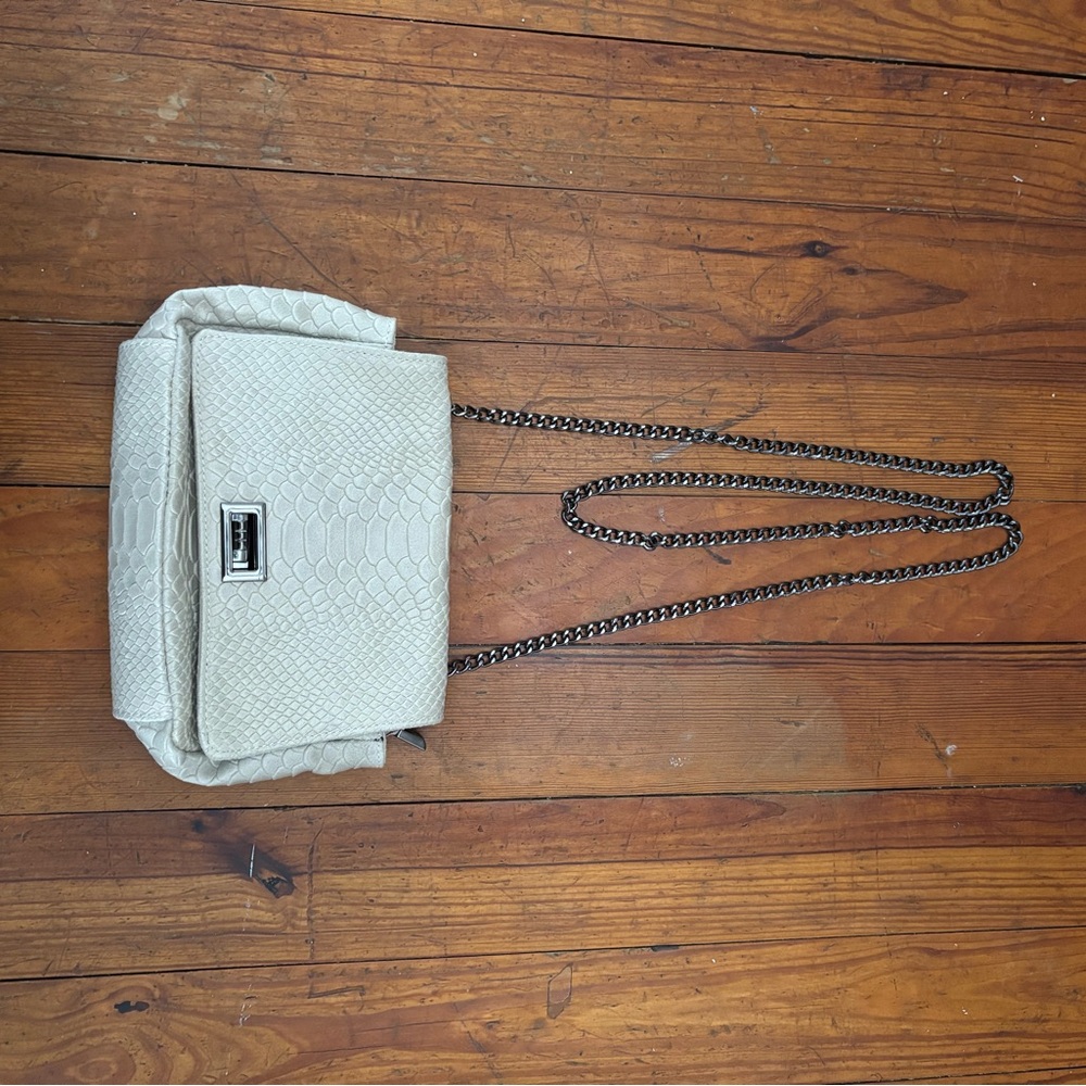 Elegant Cream Chain Shoulder Bag